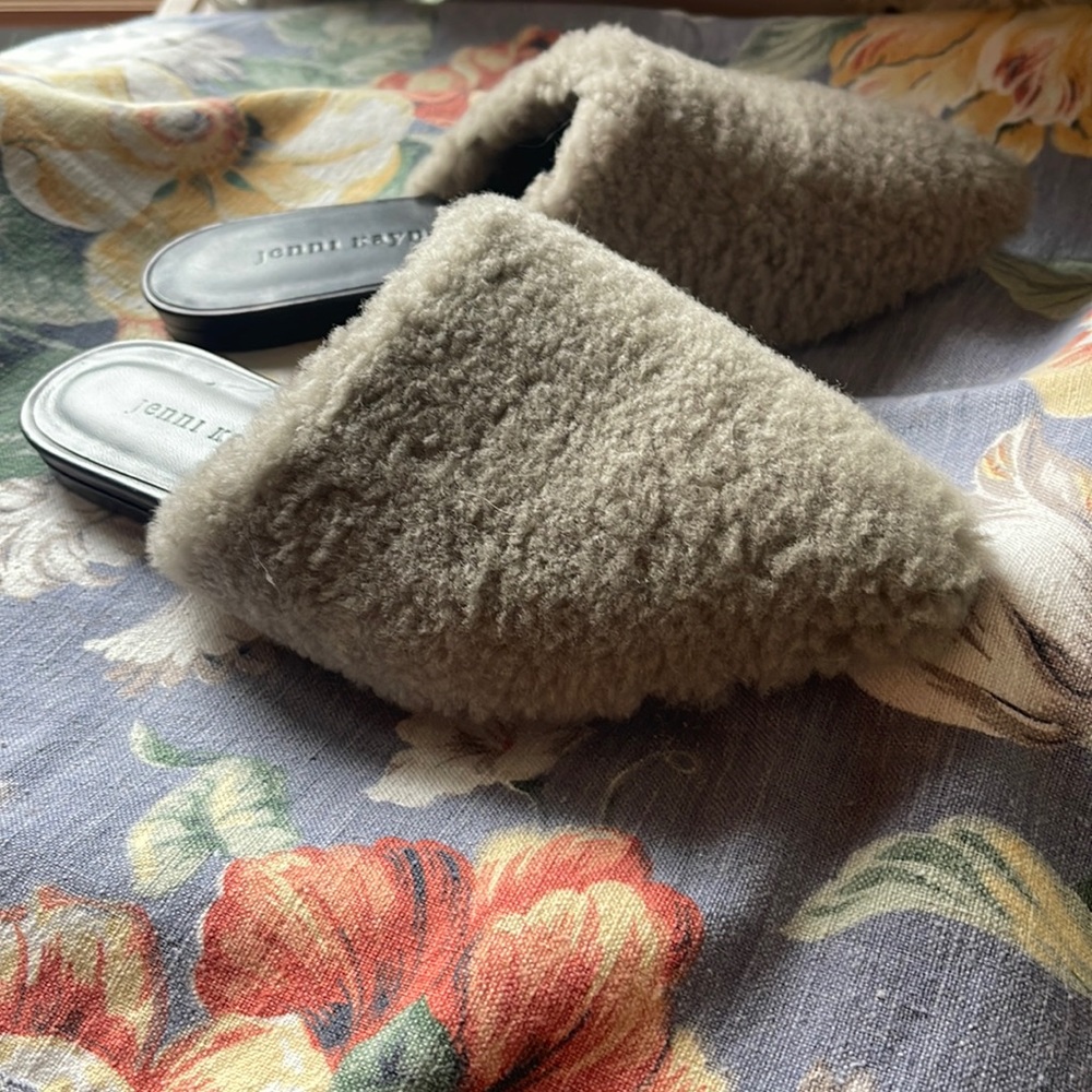 Jenni Kane mules